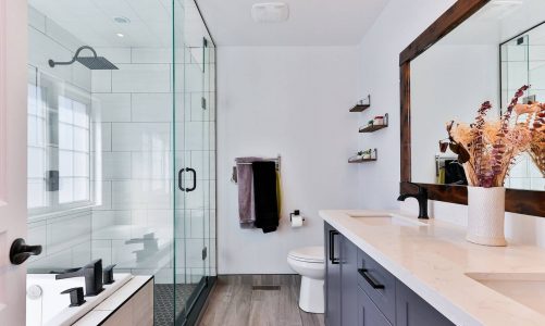 Blaty łazienkowe — z jakich materiałów są najtrwalsze?